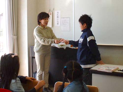 �V���w���ɐ}�����̂��j��